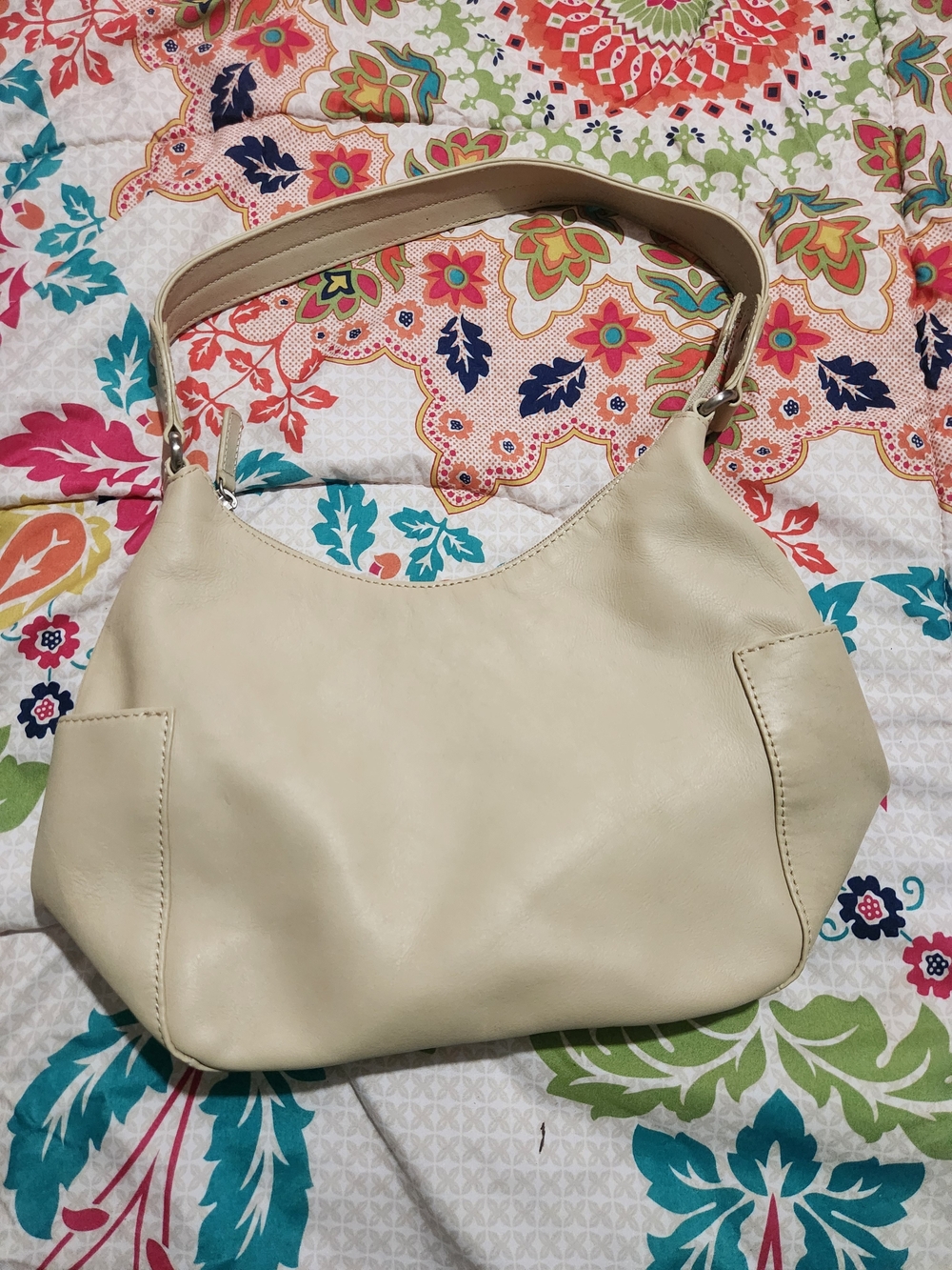 St. John's Bay Cream Leather Shoulder Bag